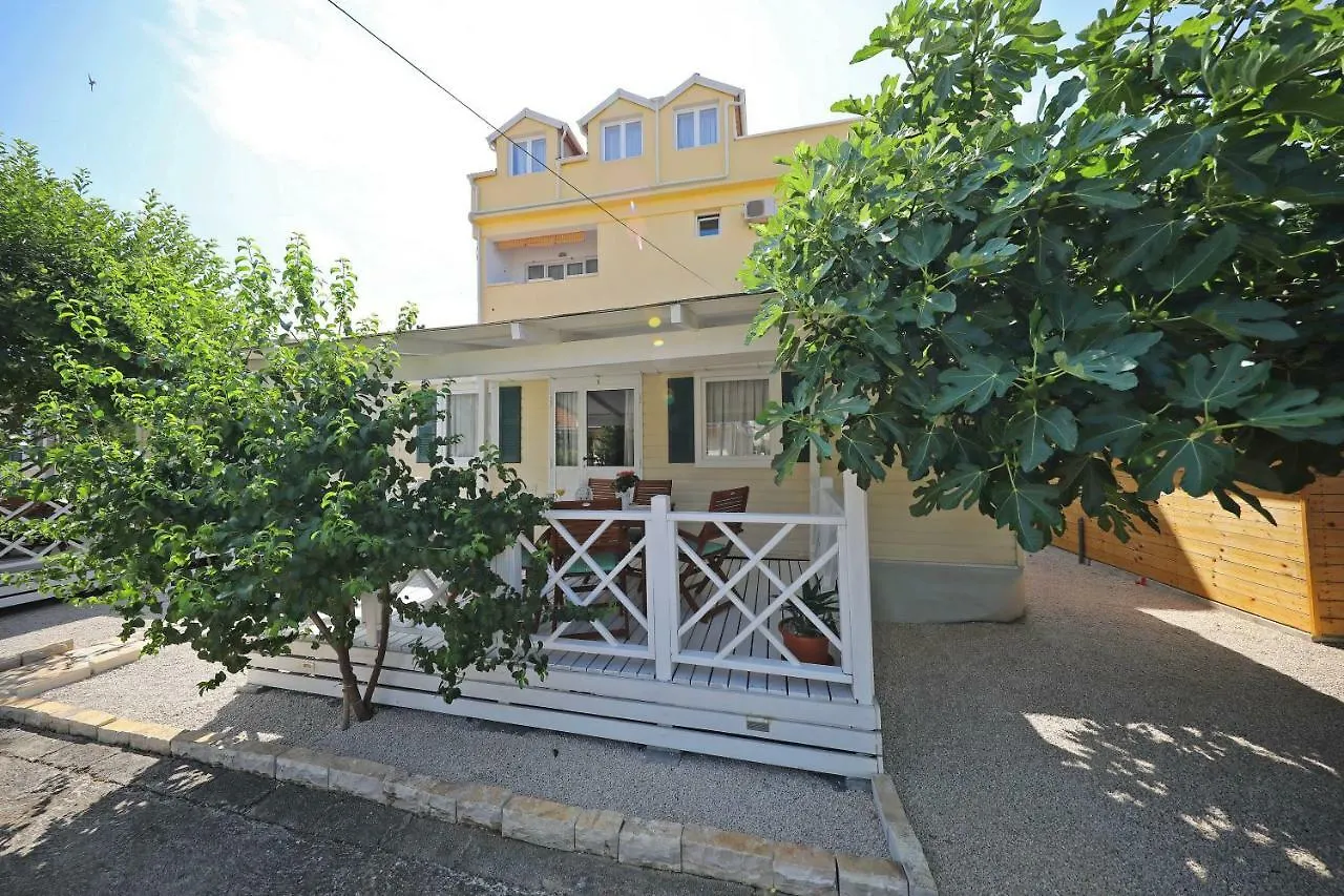 Lavender Mobile Houses Pakoštane
