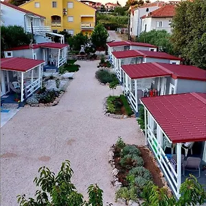 Fjaka Camp Gasthof